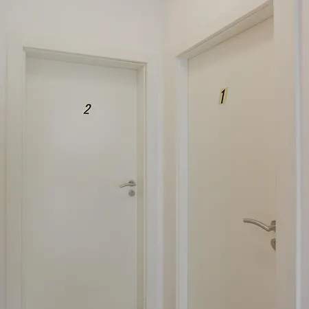 Gostinjska kuća Arsenal 3*