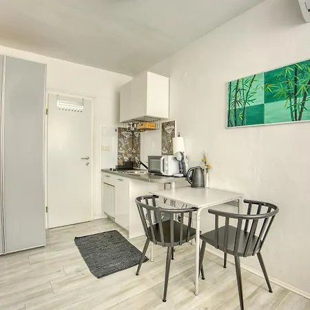 阿森纳住宿旅馆 3* 扎达尔