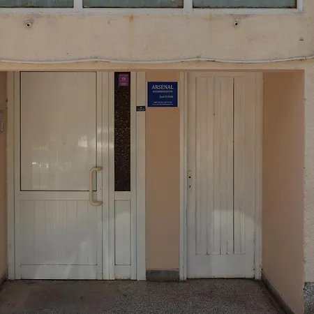 Arsenal Pensjonat Zadar