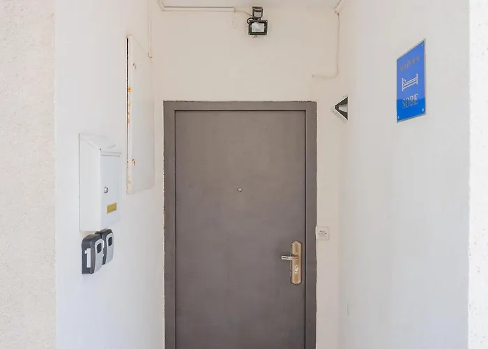 Arsenal Affittacamere Zara